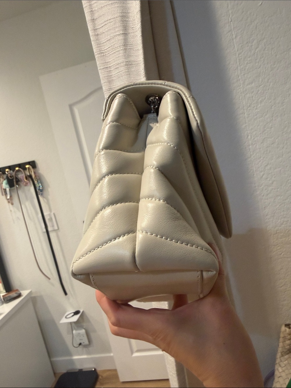 Saint Laurent Lou Lou purse. Off white - Picture 3 of 6